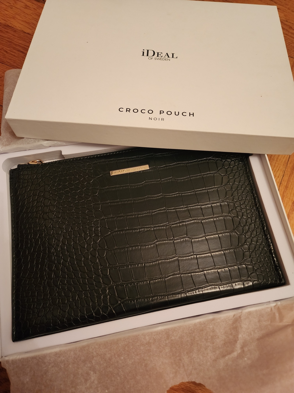 Brand New In Box iDeal of Sweden Croco Pouch in Black